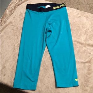 Nike Capri Leggings